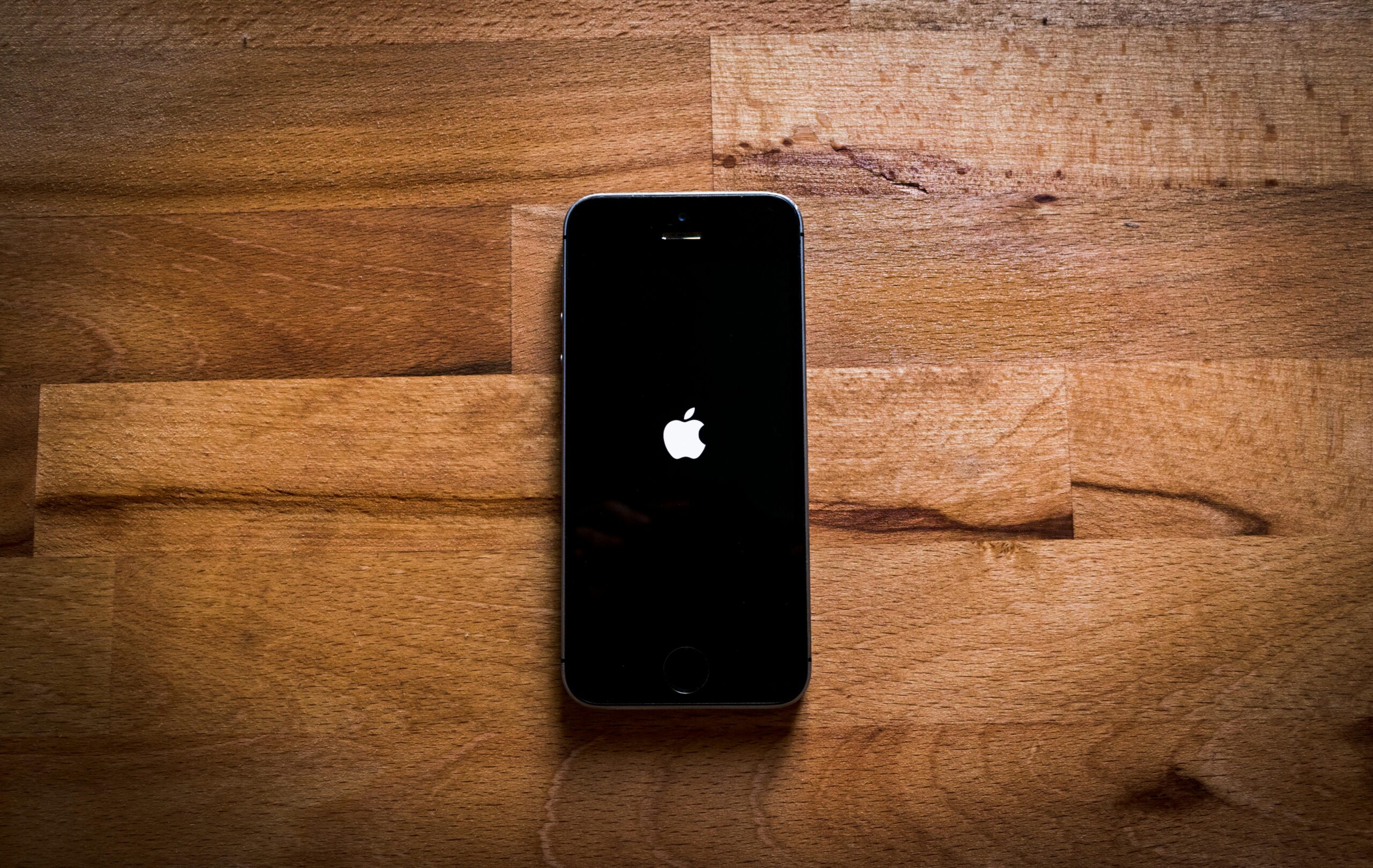 Professionel iPhone reparation i Køge hos Coverbox
